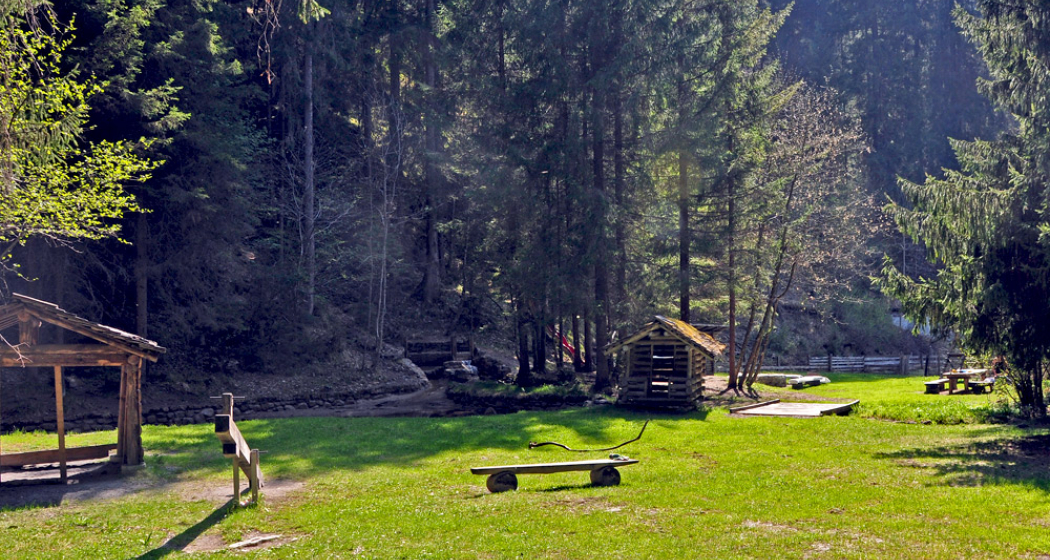 Grillplatz / Feuerstelle Tuss Küblis (oua_17365481_image) Grillplatz / Feuerstelle Tuss Küblis (oua_17365481_image)