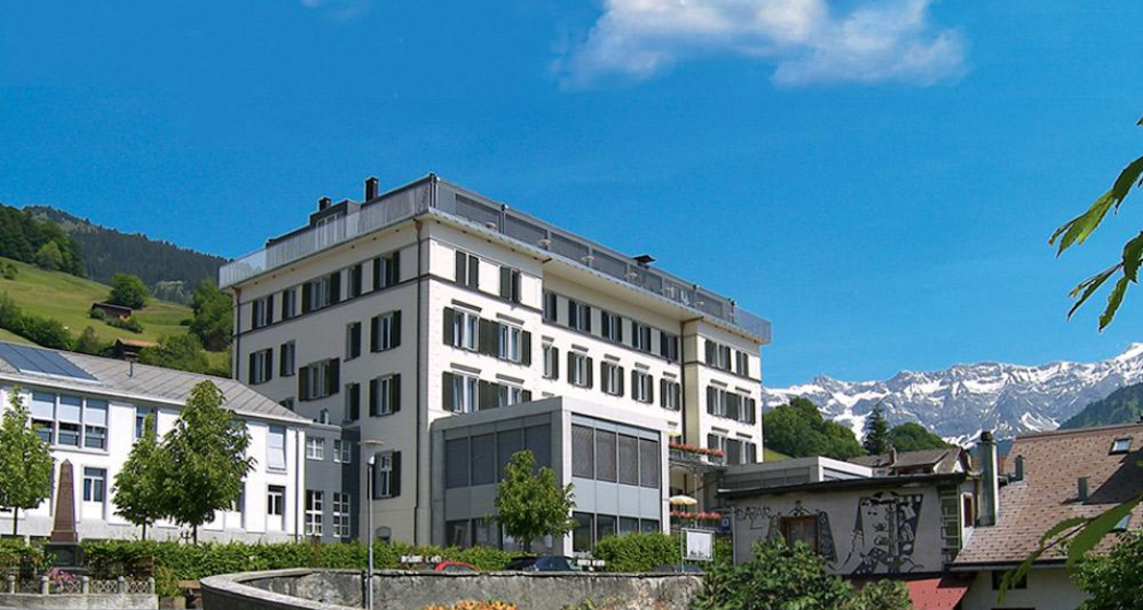 Gepflegtes Restaurant im bekannten Reha-Zentrum in Seewis Gepflegtes Restaurant im bekannten Reha-Zentrum in Seewis