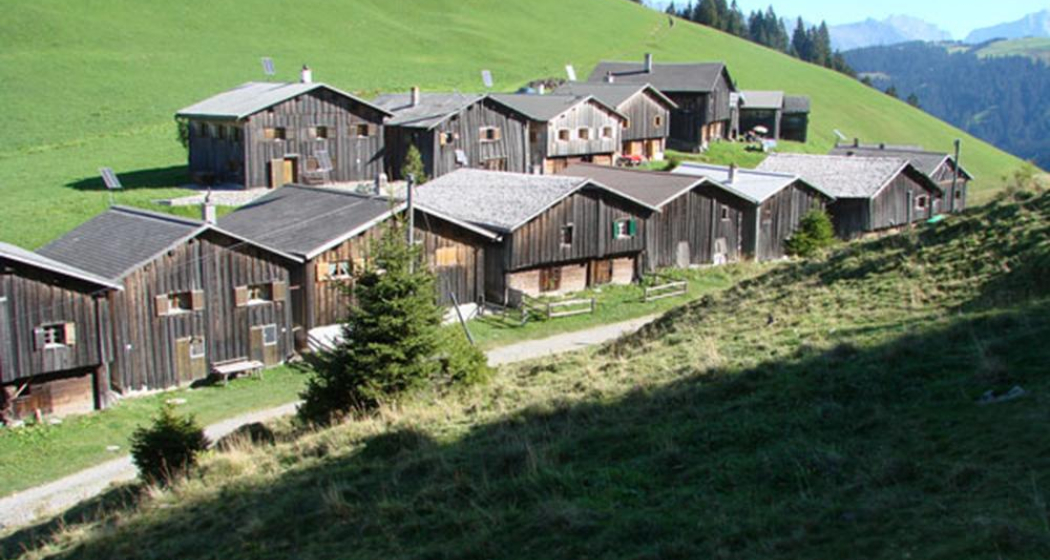 Walsersiedlung Stams zwischen Rheintal und Prättigau Walsersiedlung Stams zwischen Rheintal und Prättigau