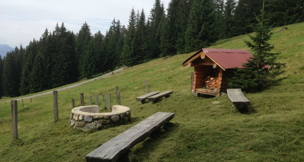 Grillplatz / Feuerstelle Dürrwald (oua_23829000_image) Grillplatz / Feuerstelle Dürrwald (oua_23829000_image)