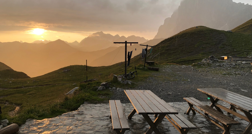 Carschinahütte mit Sonnenuntergang Carschinahütte mit Sonnenuntergang