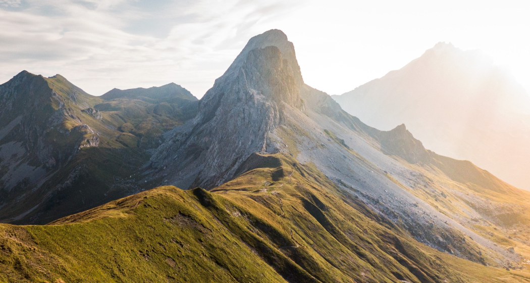 Prättigauer Höhenweg auf dem Cavelljoch im Rätikon Prättigauer Höhenweg auf dem Cavelljoch im Rätikon