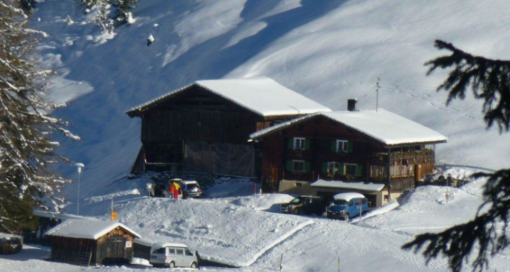 Türli Aussenansicht Winter Türli Aussenansicht Winter