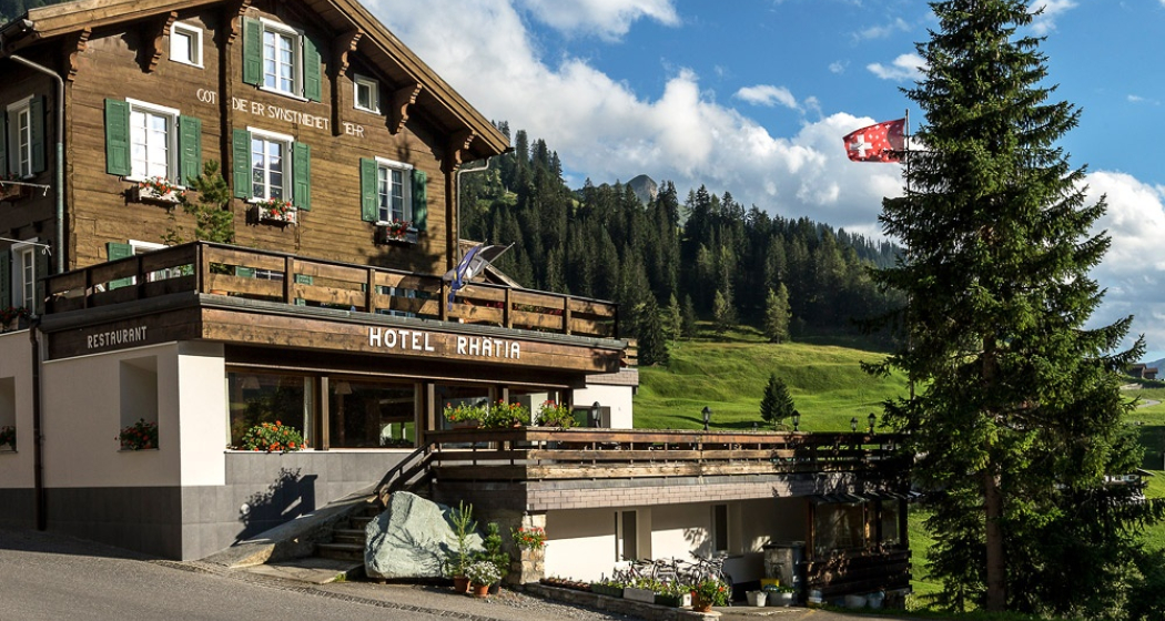 Hotel Rhätia St. Antönien im Sommer Hotel Rhätia St. Antönien im Sommer