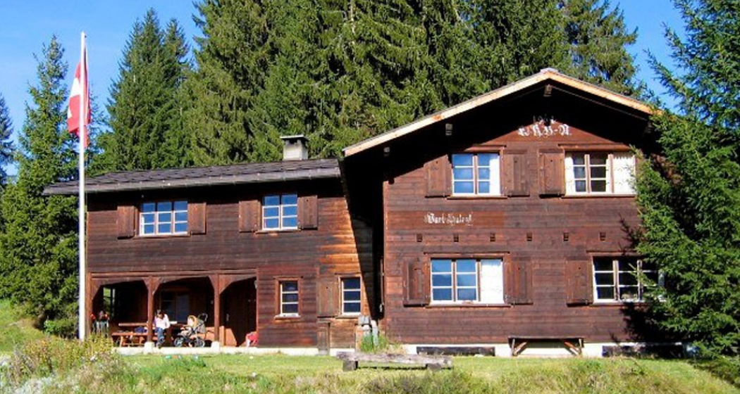 Haus Vart Sulegl im prächtigen Bergsommer Haus Vart Sulegl im prächtigen Bergsommer