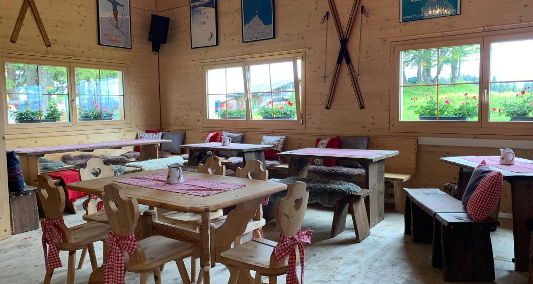 Red Fox Hütte (oua_89522140_image) Red Fox Hütte (oua_89522140_image)