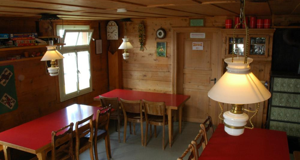 Die gemütliche Stube der Schesaplanahütte Die gemütliche Stube der Schesaplanahütte