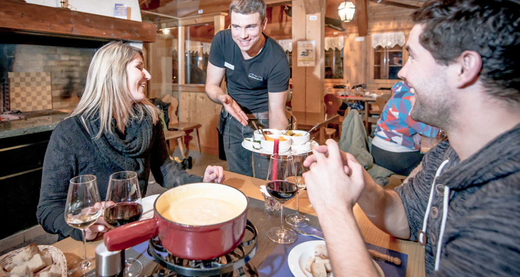 Fondue im Berghaus Heuberge