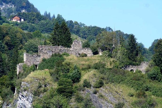 Castle ruins of Solavers (oua_17365776_image)
