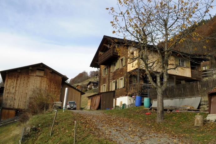 Der Hof von der Familie Aliesch