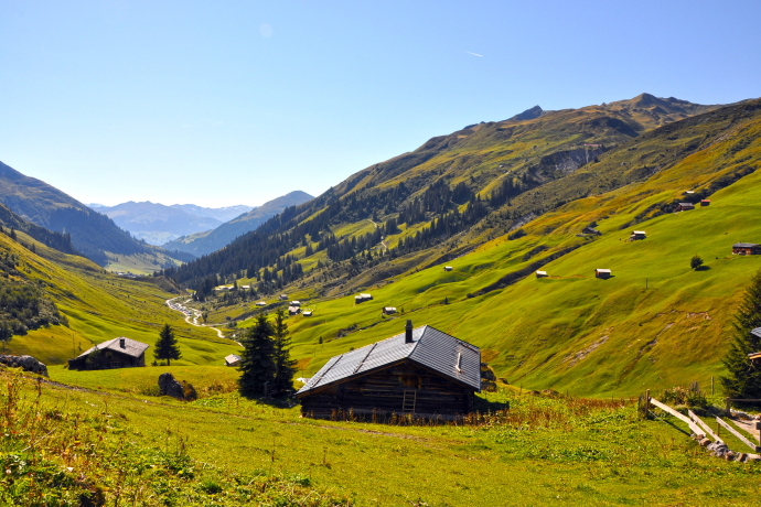 Blick von Partnun Richtung St. Antönien und hinüber in die Fideriser Heuberge Blick von Partnun Richtung St. Antönien und hinüber in die Fideriser Heuberge