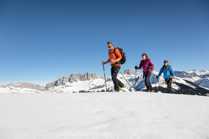 Rätikon panorama route Stels - St. Antönien with the impressive limestone walls of the Rätikon