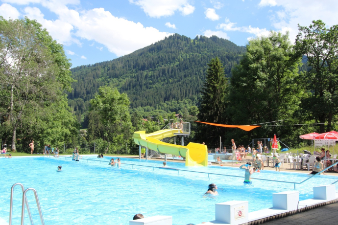 Fideris swimming pool (oua_48206842_image)