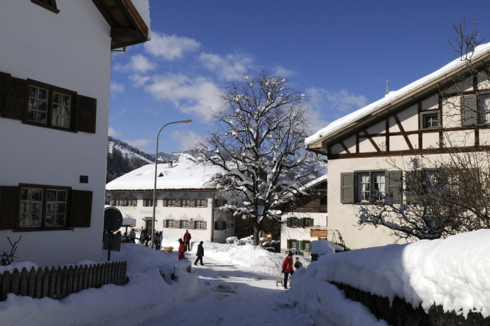 Wunderbare Patrizierhäuser bilden den Dorfkern