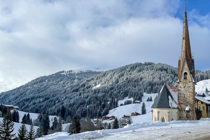 Gottesdienst am Weihnachtstag (gdl_738219743_image)