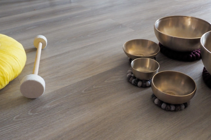 Deep relaxation with sound (gdl_773263408_image)