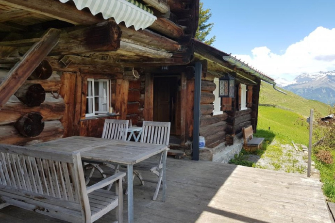 Terrasse mit Aussicht: Maiensäss Rütland