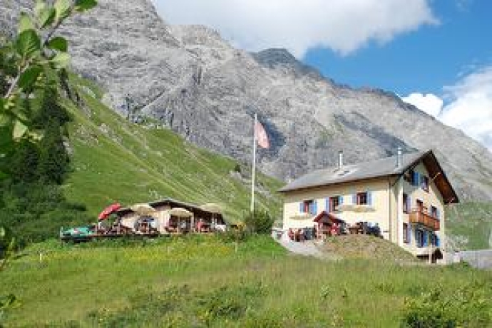 Schesaplanahütte SAC