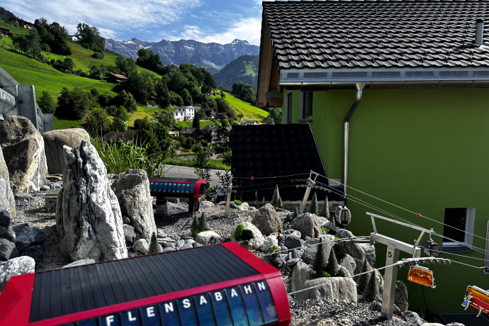 Modellseilbahn und Sessel Miniatur Seewis